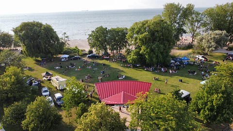 Overview of Lakeside Park during Port Dalhousie's Supper Market.